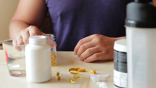 Essential Daily Supplements for a Healthier You – Powered by Vitalyong