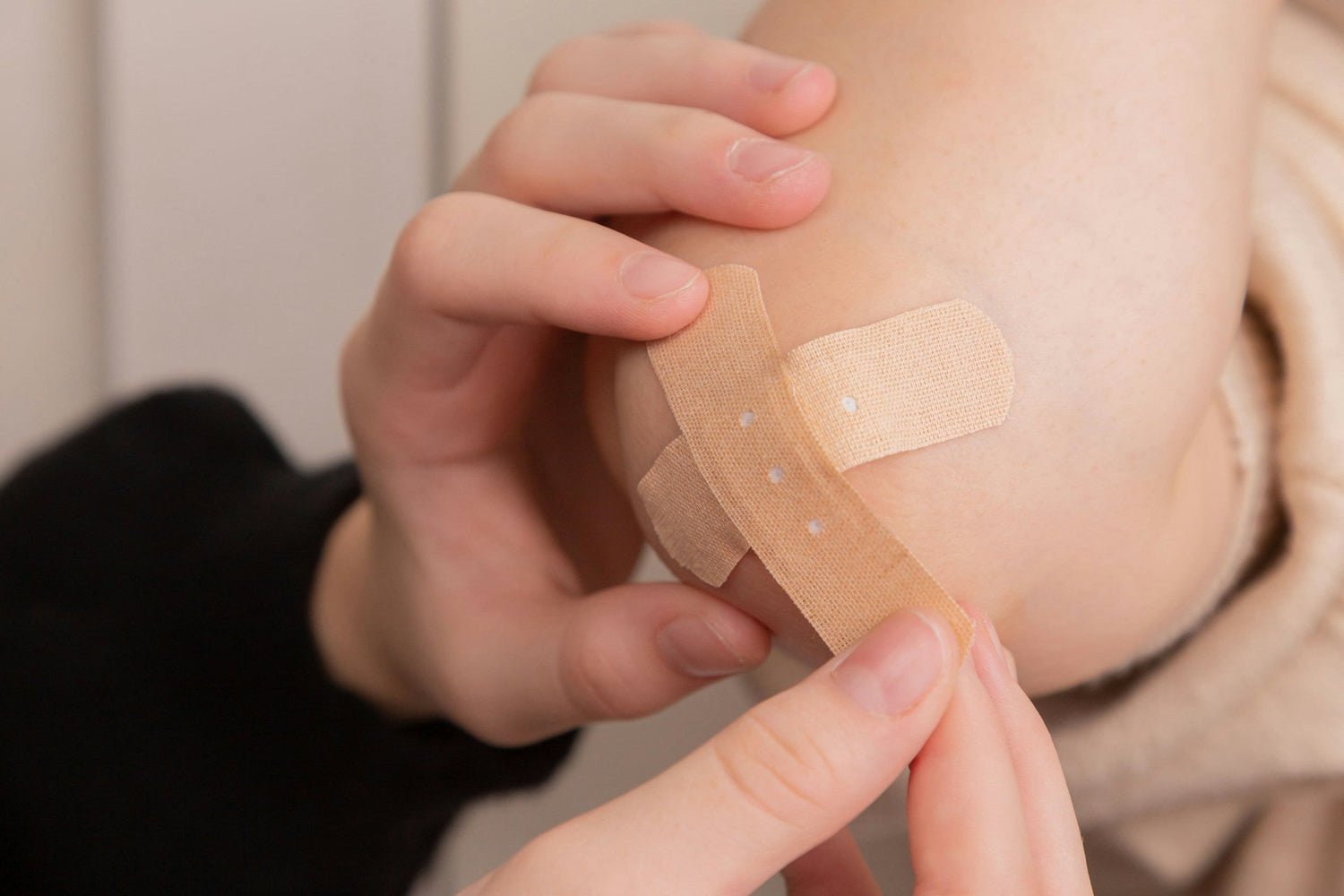 First-aid-bandages-and-wound-care-essentials-Vitalyong-Shop